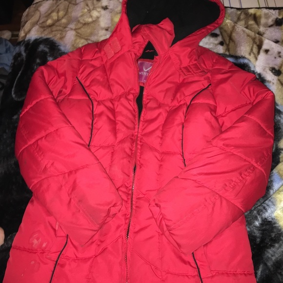 Red winter coat - Picture 1 of 2